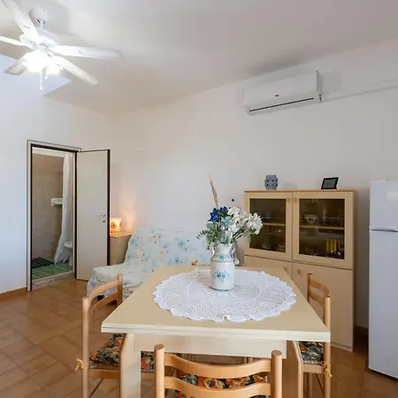 Monolocale Ingresso Indipendente Con Corte Esclusiva Appartamento *