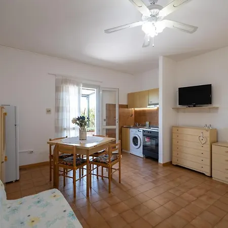 Monolocale Ingresso Indipendente Con Corte Esclusiva Lejlighed Montemarciano