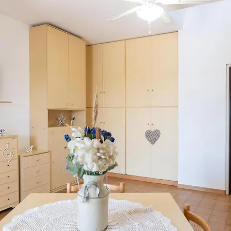 Monolocale Ingresso Indipendente Con Corte Esclusiva