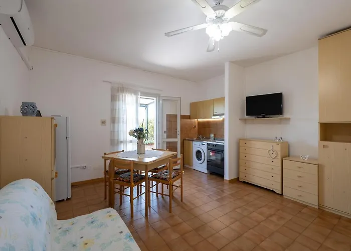 Monolocale Ingresso Indipendente Con Corte Esclusiva Διαμέρισμα Montemarciano