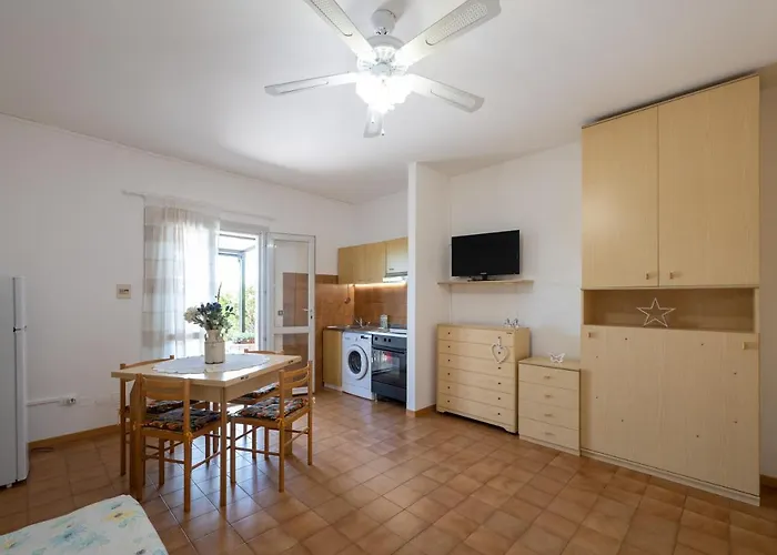 Διαμέρισμα Monolocale Ingresso Indipendente Con Corte Esclusiva Montemarciano